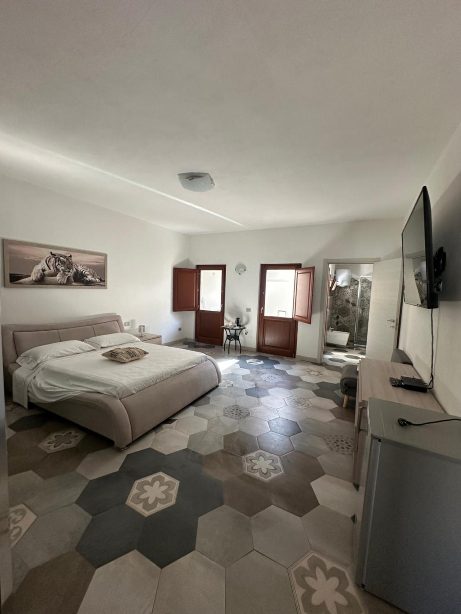 Suites De Mar Santa Teresa Gallura Exterior foto