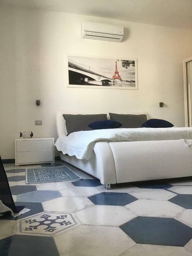 Suites De Mar Santa Teresa Gallura Exterior foto